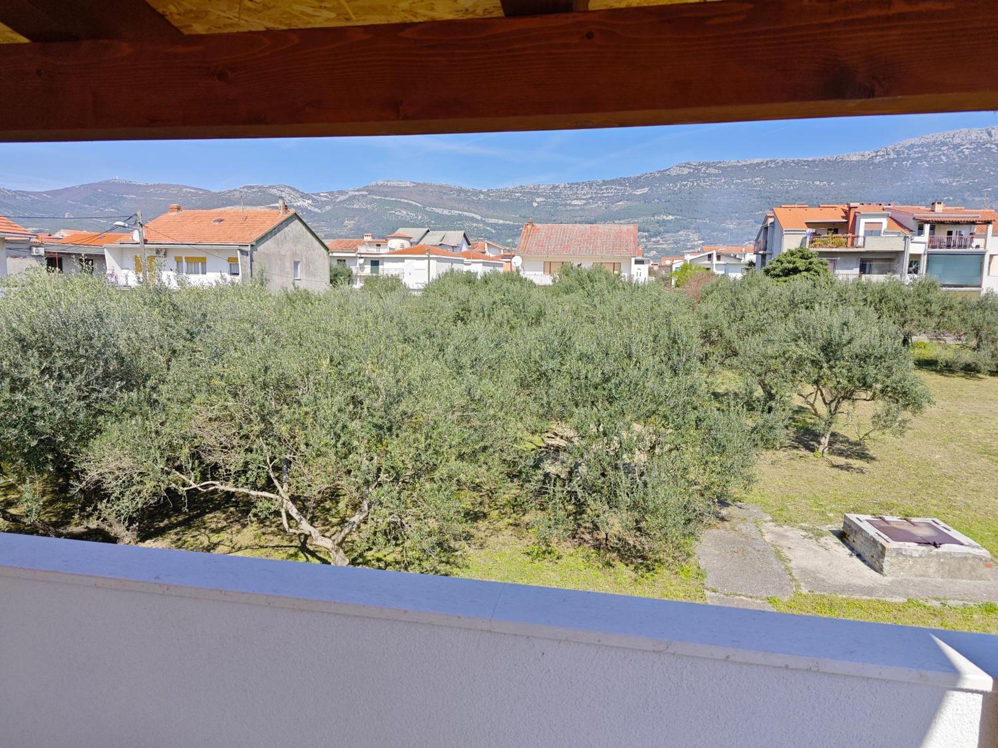 Apartment Paula Kastela Exterior photo